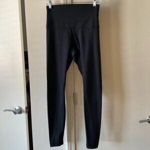 Lululemon Wunder Under Super HR Luxtreme 28" size 8